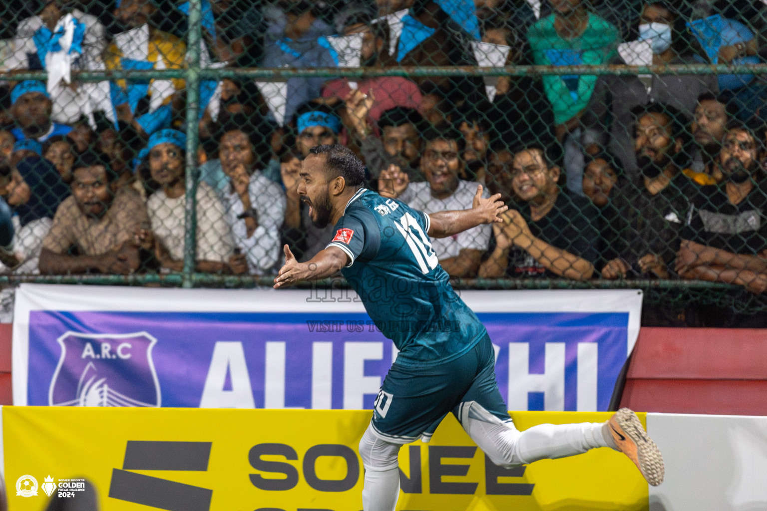 R Dhuvaafaru vs R Alifushi in Day 18 of Golden Futsal Challenge 2024 was held on Thursday, 1st February 2024, in Hulhumale', Maldives Photos: Mohamed Mahfooz Moosa, / images.mv