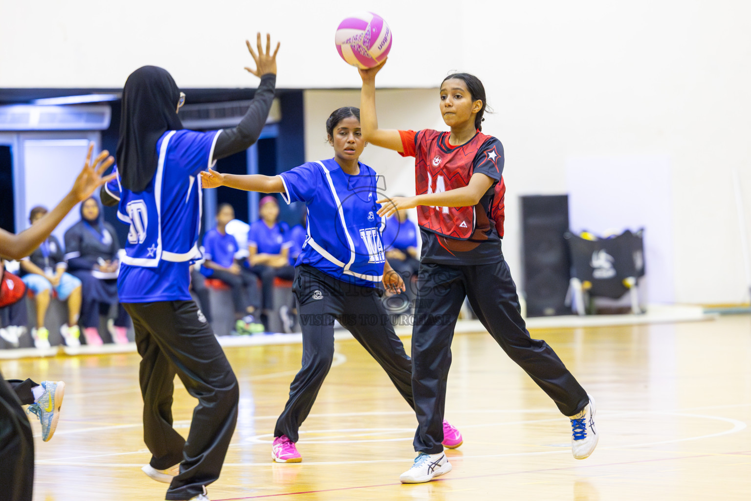 Day 5 of 26th Inter-School Netball Tournament 2025 was held in Social Center Indoor Hall on Wednesday, 22nd October 2025. Photos: Ismail Thoriq / images.mv