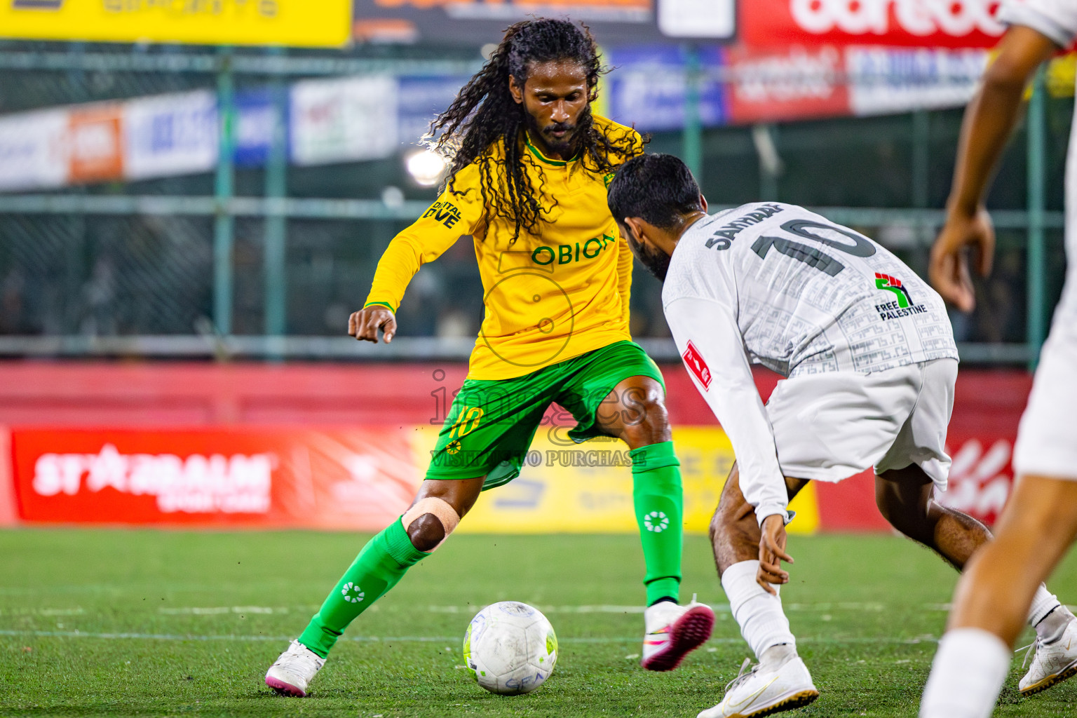 GA Gemanafushi vs GDh Vaadhoo on Day 35 of Golden Futsal Challenge 2024 was held on Tuesday, 20th February 2024, in Hulhumale', Maldives
Photos: Mohamed Mahfooz Moosa, / images.mv