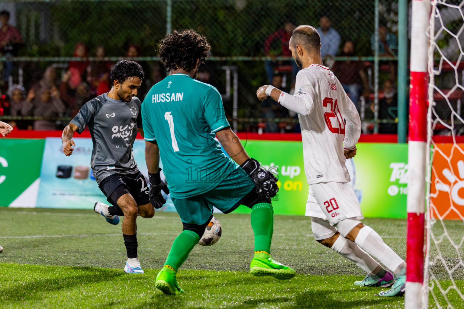 CRIMINAL COURT vs MIRA RC in Club Maldives Classic 2024 held in Rehendi Futsal Ground, Hulhumale', Maldives on Wednesday, 11th September 2024. 
Photos: Hassan Simah / images.mv