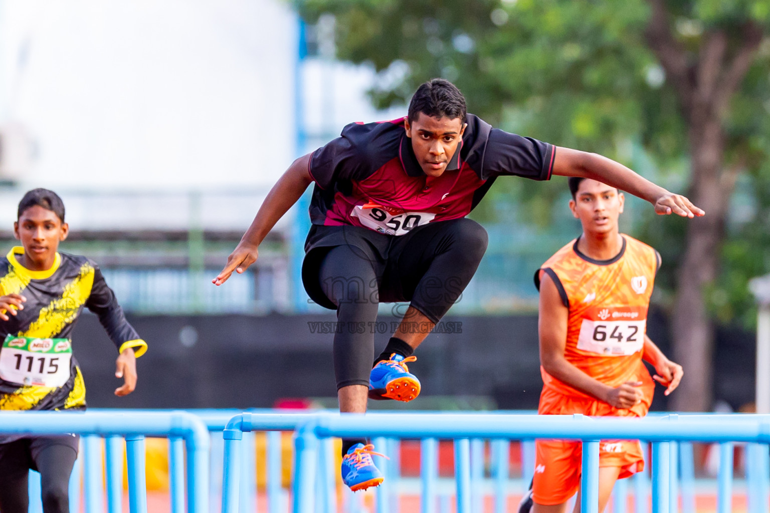 Day 5 of Inter-school Athletics Championship 2025 held in Ekuveni Synthetic Track, Male', Maldives on Saturday, 11th October 2025. Photos by: Nausham Waheed / Images.mv