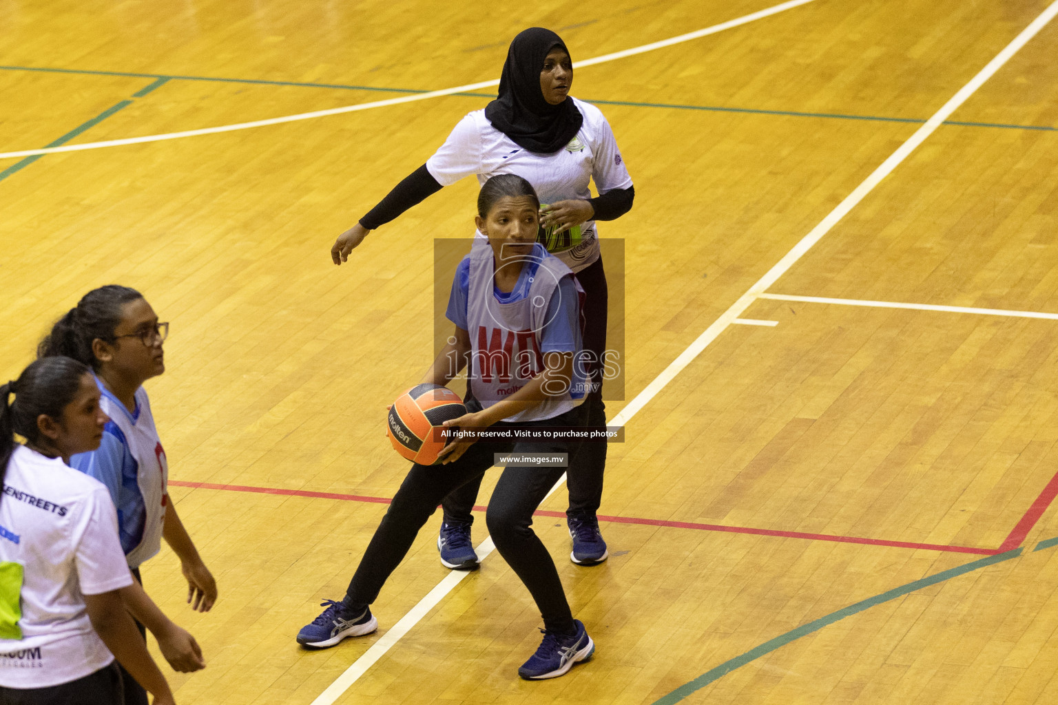 Club Green Streets vs Mahibadhoo in the Milo National Netball Tournament 2022 on 20 July 2022, held in Social Center, Male', Maldives. Photographer: Shuu / Images.mv