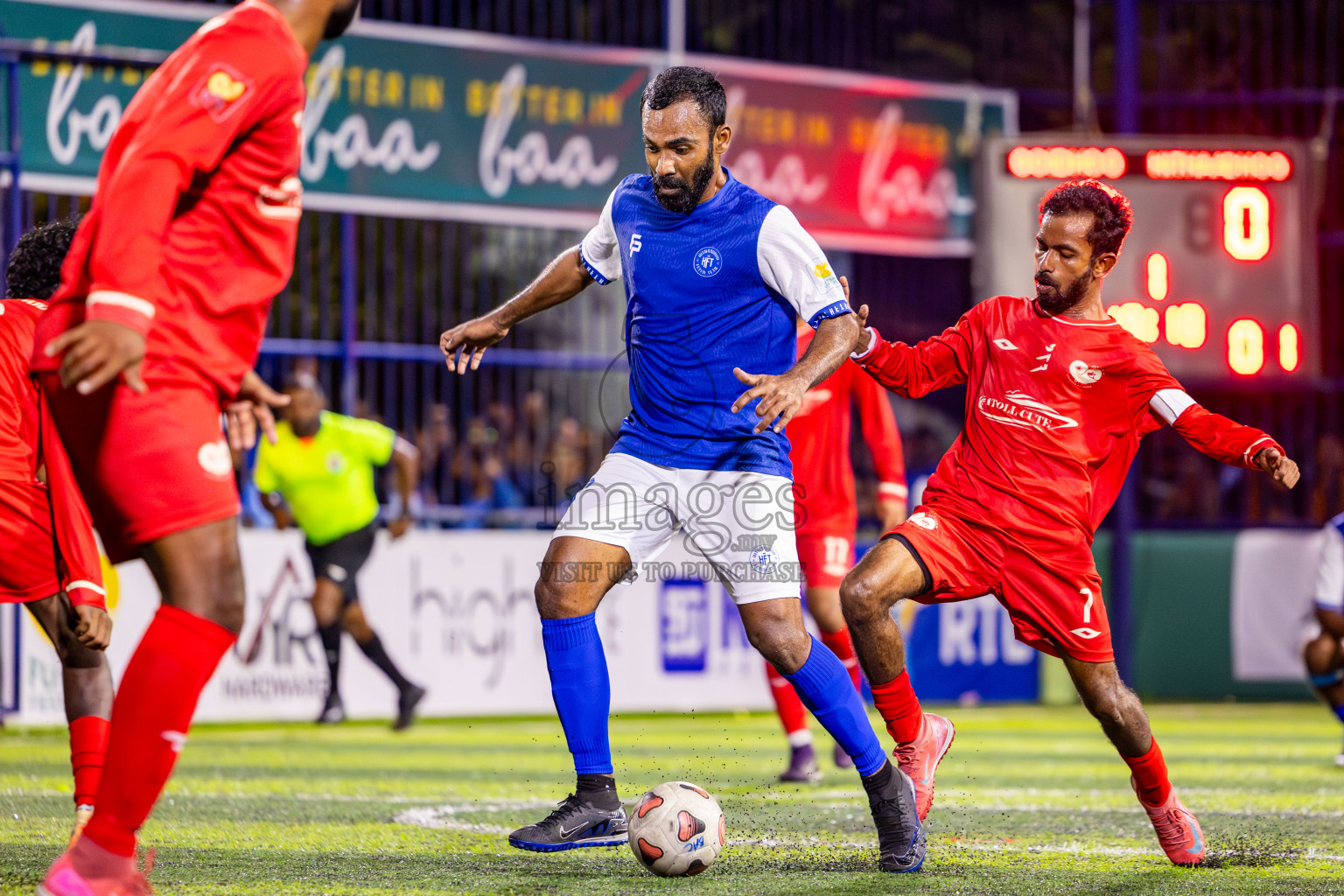 Goidhoo vs Hithaadhoo in Semi Finals of Better in Baa Futsal Fiesta 2025 Men's division held in B. Eydhafushi, Maldives on Saturday, 15th November 2025. Photos: Nausham Waheed / images.mv