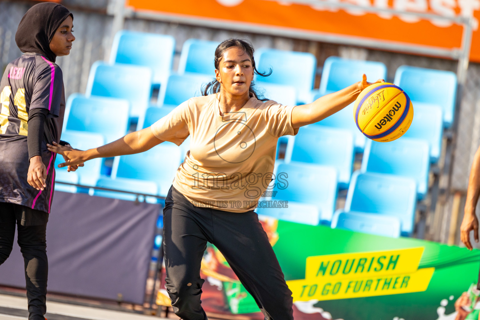 Day 2 of MILO Ramadan 3x3 Challenge 2024 was held in Ekuveni Outdoor Basketball Court at Male', Maldives on Wednesday, 13th March 2024.
Photos: Ismail Thoriq / images.mv