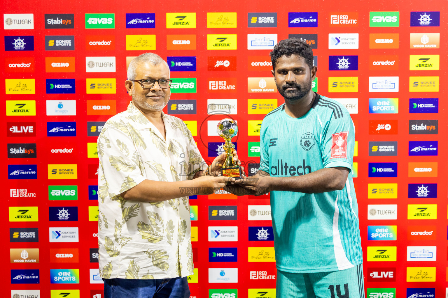 S Feydhoo vs S Meedhoo on Day 20 of Golden Futsal Challenge 2025 was held on Friday, 24rd January 2025, in Hulhumale', Maldives. Photos: Nausham Waheed / images.mv