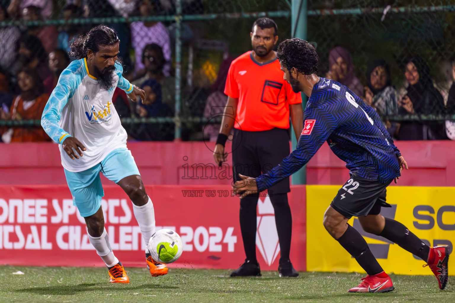 K Maafushi vs K Gulhi in Day 22 of Golden Futsal Challenge 2024 was held on Monday , 5th February 2024 in Hulhumale', Maldives
Photos: Ismail Thoriq / images.mv