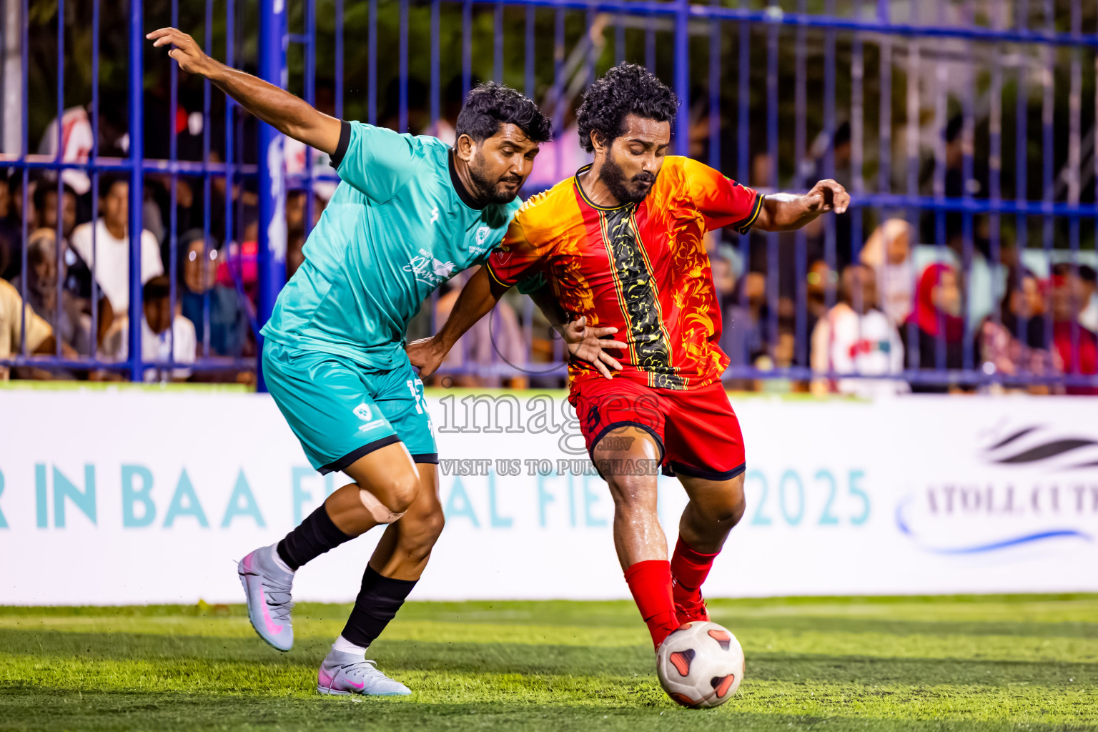 Dharavandhoo vs Thulhaadhoo in Day 3 of Better in Baa Futsal Fiesta 2025 Men's division held in B. Eydhafushi, Maldives on Friday, 7th November 2025. Photos: Nausham Waheed / images.mv