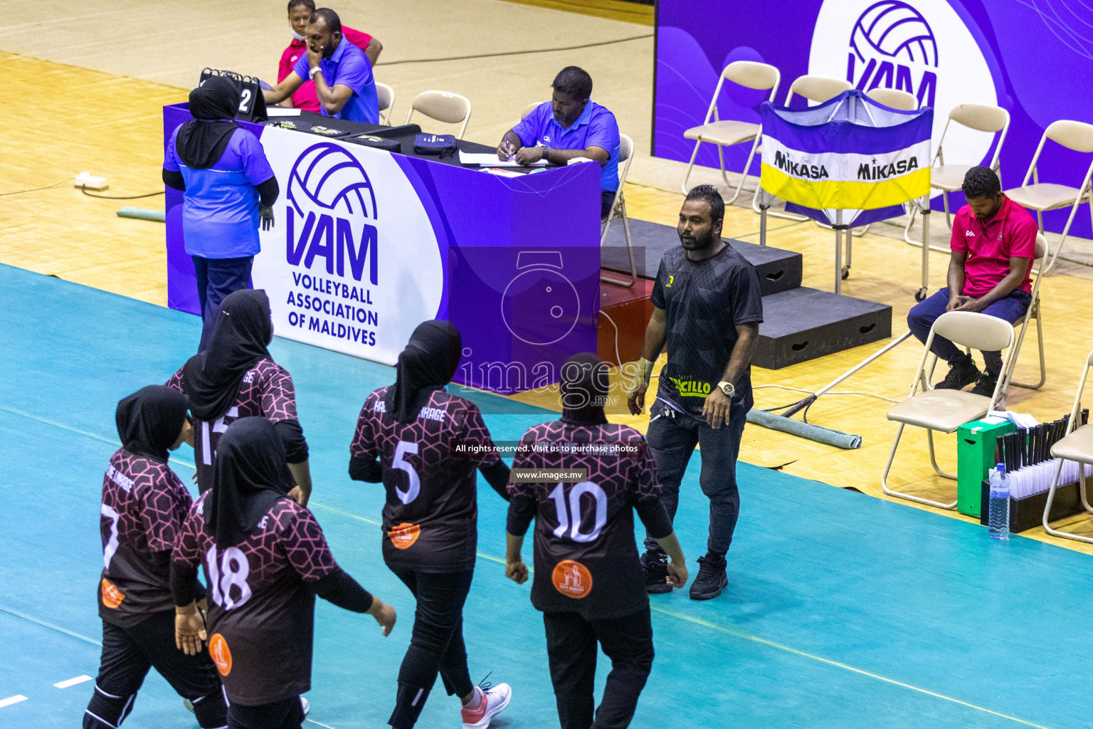 Volleyball Association Cup 2022-Women's Division-Match Day 4 was held in Male', Maldives on Friday, 27th May 2022 at Social Center Indoor Hall. Photos By: Ismail Thoriq/images.mv