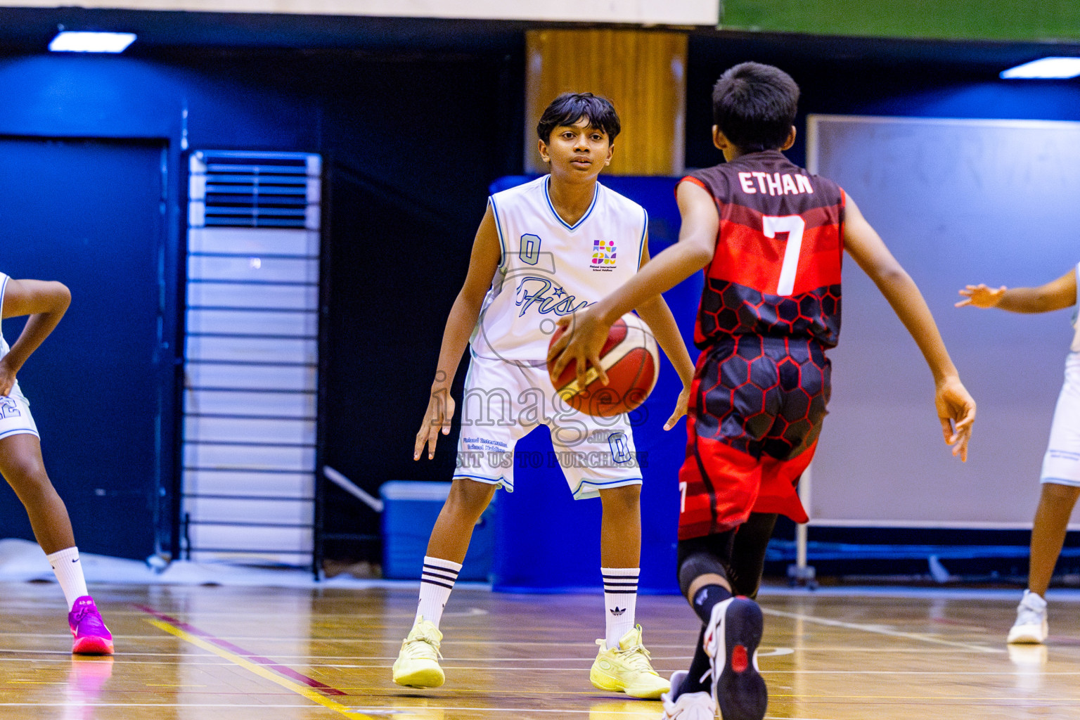 Iskandhar School vs Finland International School in Under 13 Boys Final of Junior Basketball Championship 2024 was held in Social Center, Male', Maldives on Sunday, 15th December 2024. Photos: Nausham Waheed / images.mv