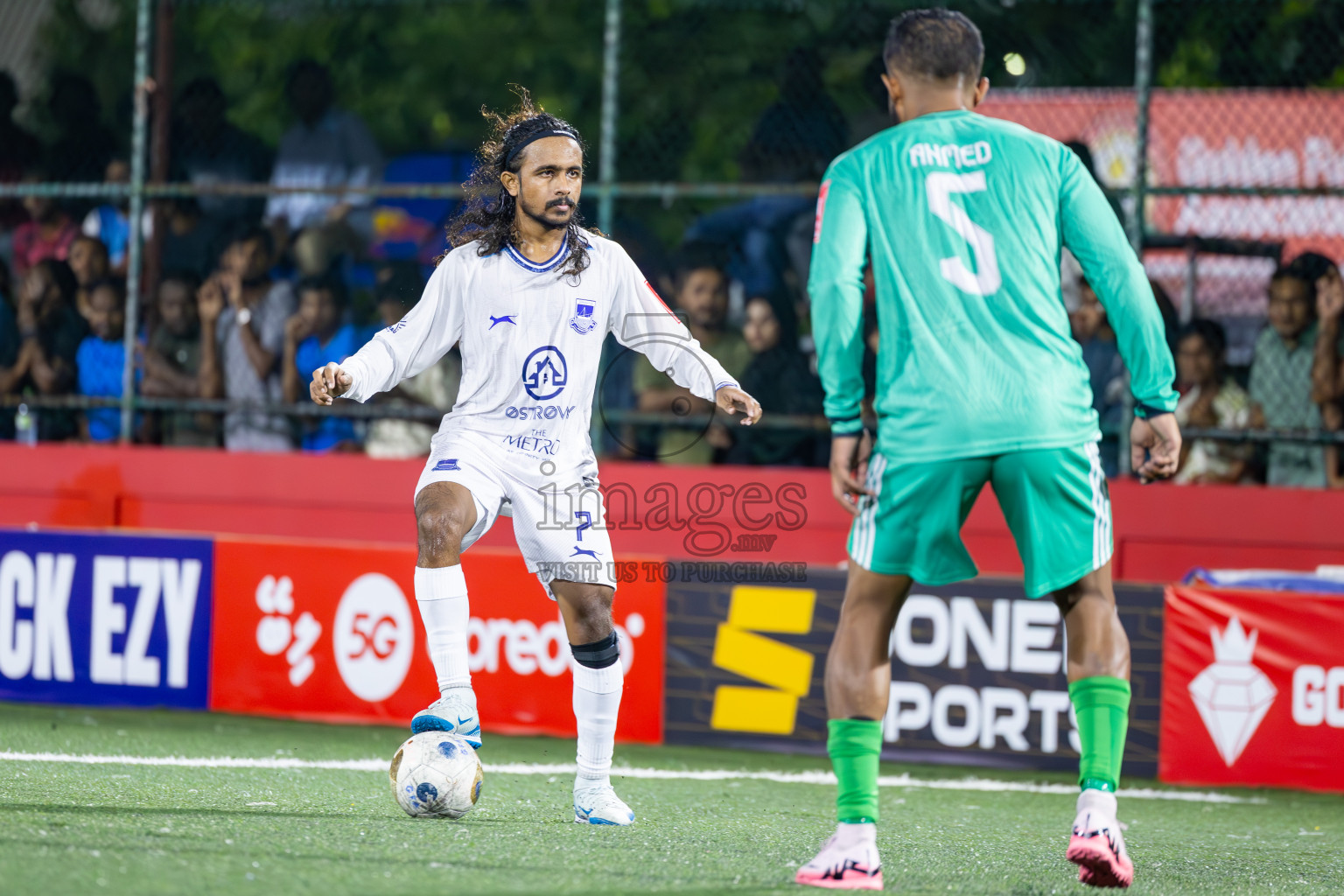 GA Dhaandhoo vs GA Gemanafushi in Day 14 of Golden Futsal Challenge 2025 was held on Saturday, 18th January 2025, in Hulhumale', Maldives. Photos: Ismail Thoriq / images.mv