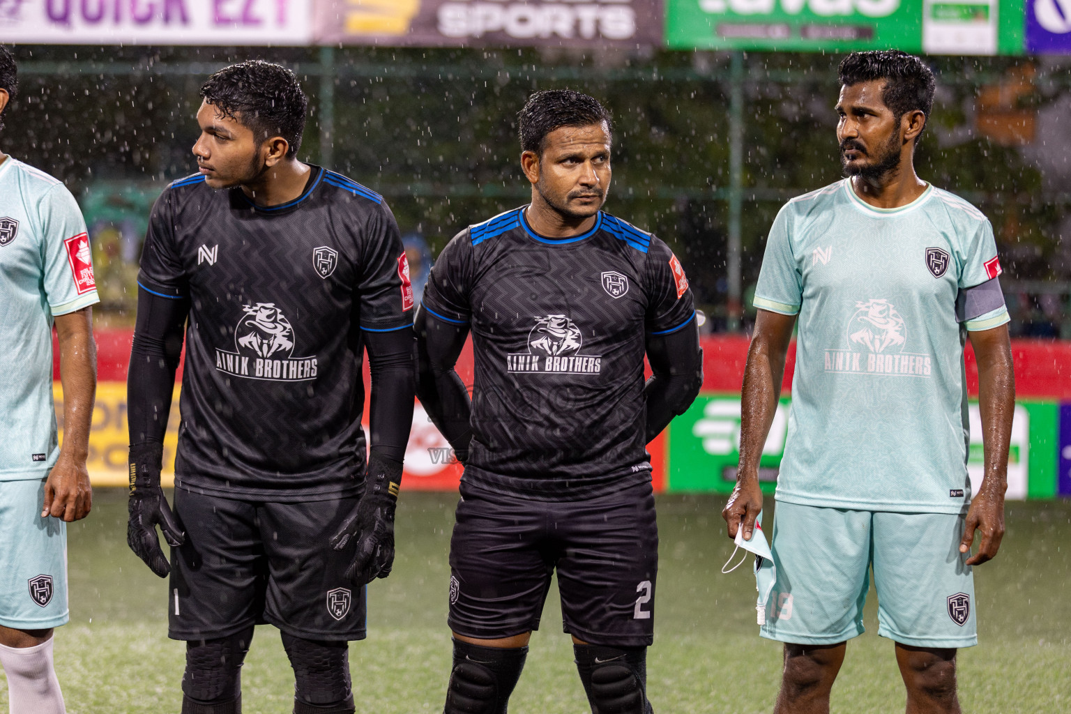 Lh. Hinnavaru VS Lh. Olhuvelifushi on Day 22 of Golden Futsal Challenge 2025 was held on Sunday, 26 January 2025, in Hulhumale', Maldives. 
Photos: Hassan Simah / images.mv