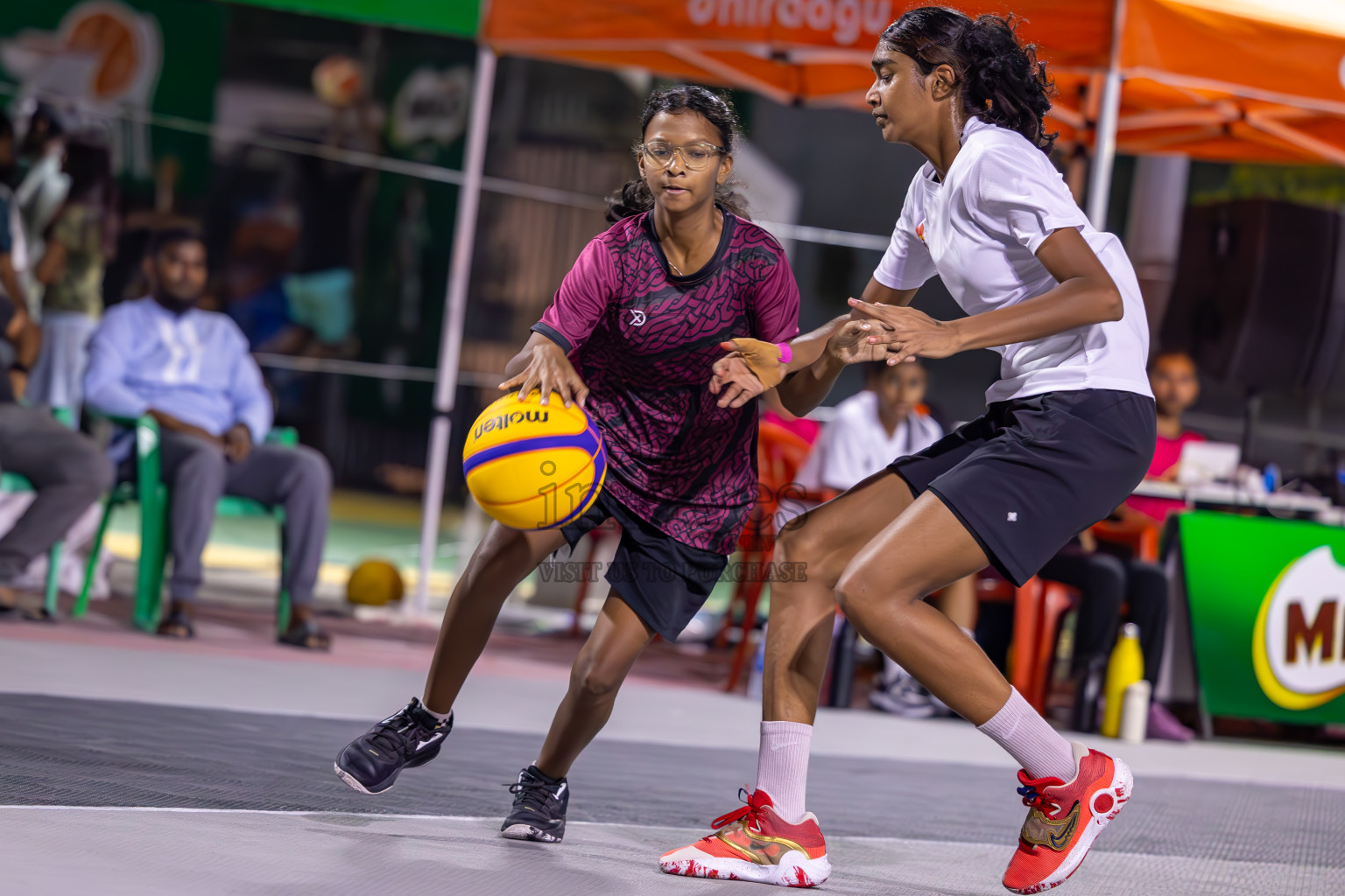 Day 1 of MILO Ramadan 3x3 Challenge 2024 was held in Ekuveni Outdoor Basketball Court at Male', Maldives on Tuesday, 12th March 2024. 
Photos: Ismail Thoriq / images.mv