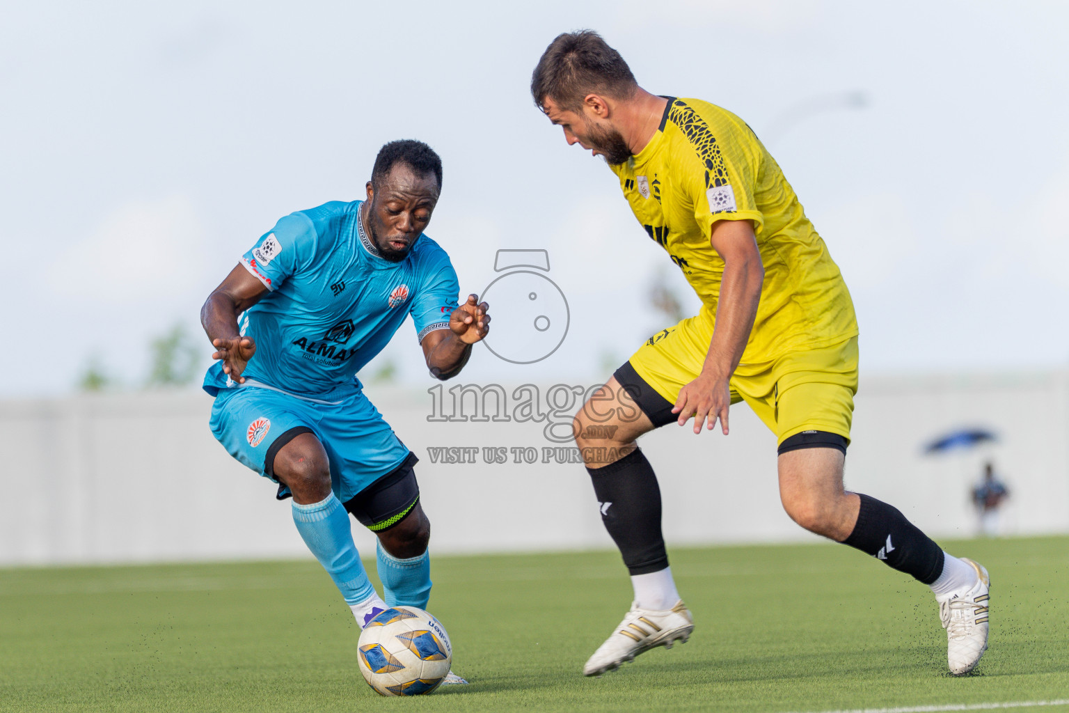 Final Match Irumathi Sports VS Velaa Sports Club in Day 9 of Eydhafushi Cup 2025 held in Eydhafushi Football Stadium at B. Eydhafushi, Maldives on Monday, 15th September 2025. Photos: Arif Rasheed / images.mv