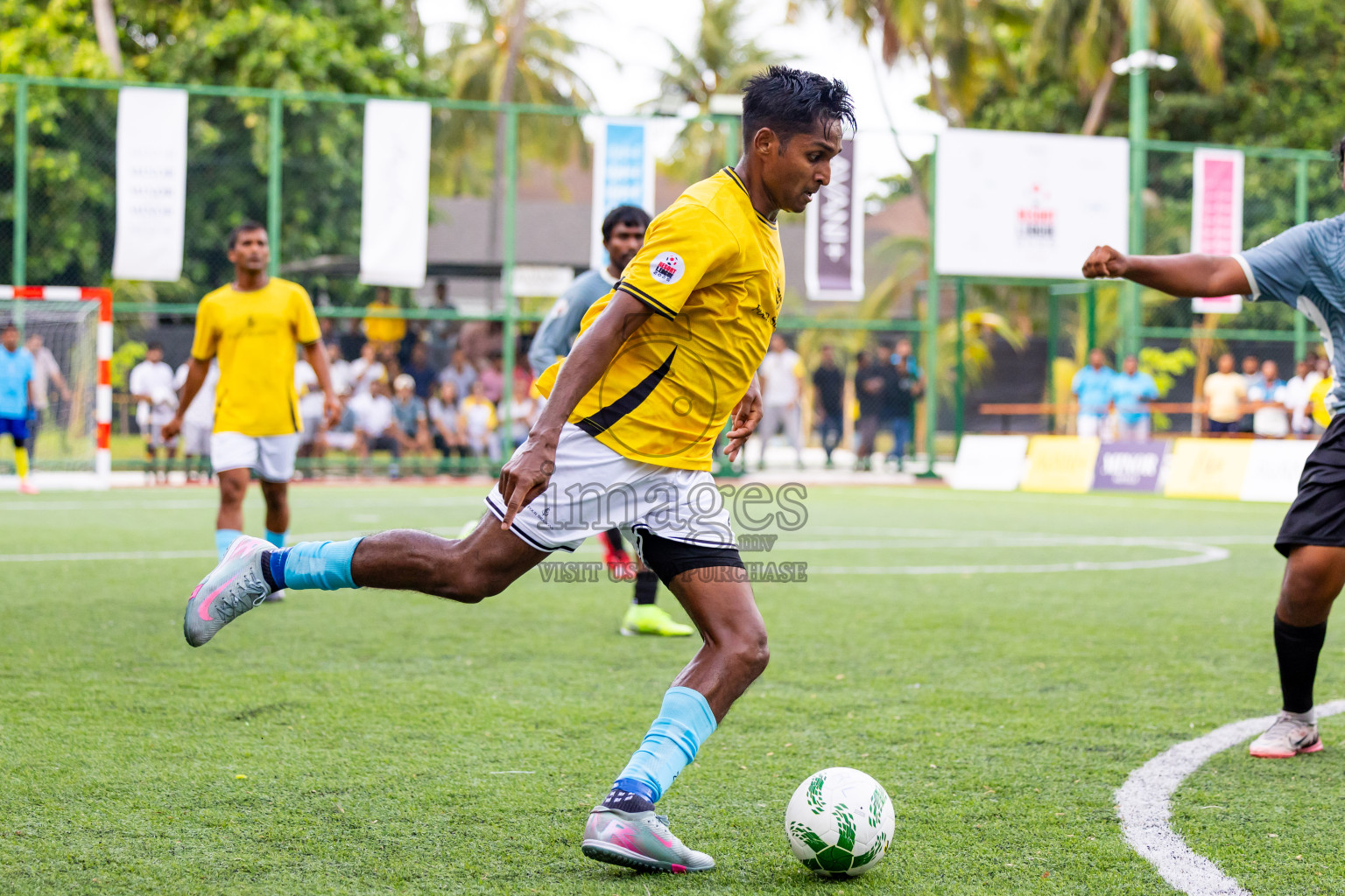 Avani vs Four Seasons in Day 4 of Resort League 2025 (Baa Zone) was held on Sunday, 13th July 2025 in Avani+ Fares Maldives Resort, Baa Atoll, Maldives. Photos: Nausham Waheed / images.mv