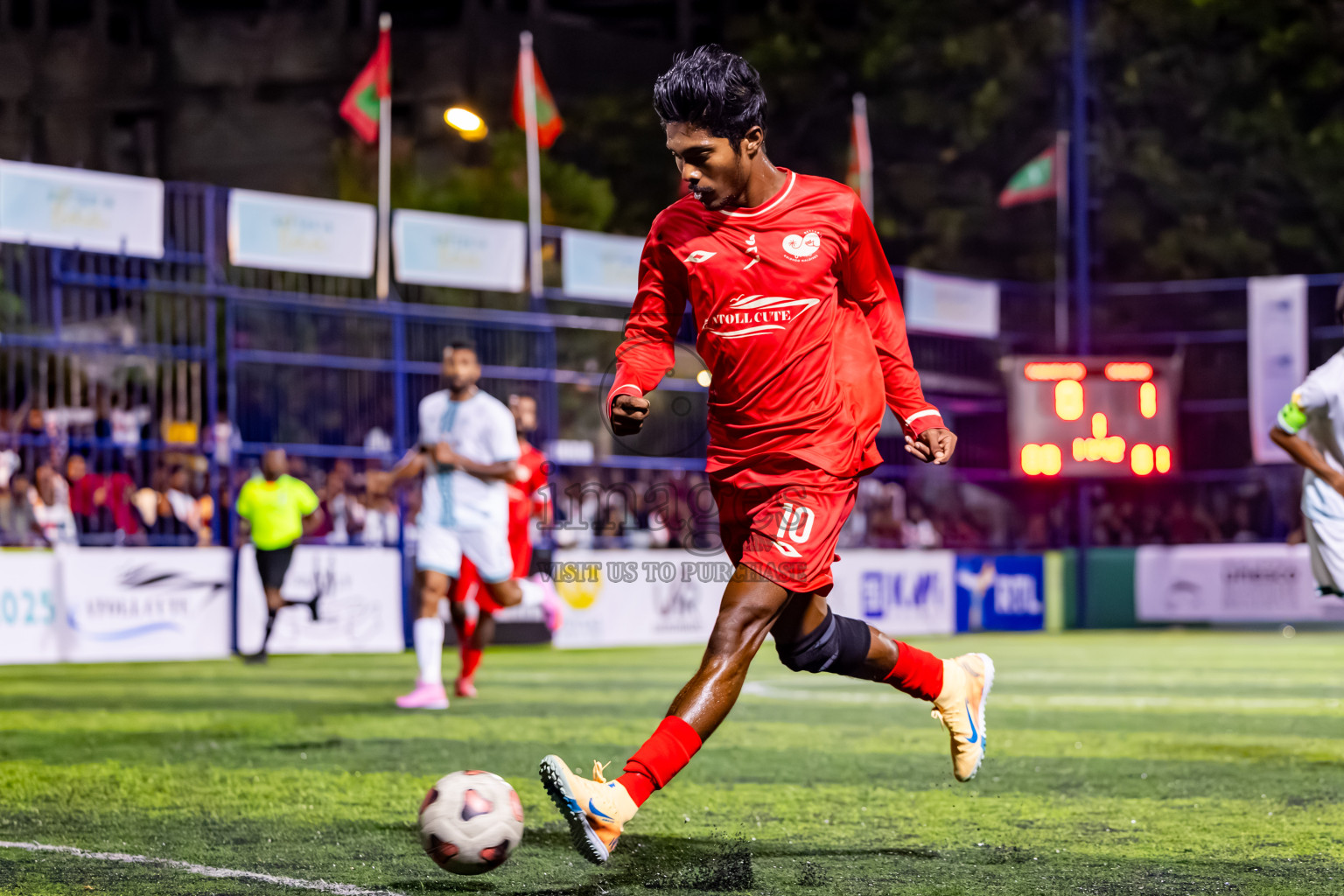 Kamadhoo vs Goidhoo in Day 3 of Better in Baa Futsal Fiesta 2025 Men's division held in B. Eydhafushi, Maldives on Friday, 7th November 2025. Photos: Nausham Waheed / images.mv