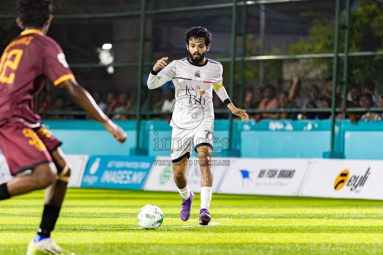 Ifhaams vs Comienzo fc in Semi Finals of Laamehi Dhiggaru Ekuveri Futsal Challenge 2025 was held on Sunday, 27th July 2025, at Dhiggaru Futsal Ground, Dhiggaru, Maldives Photos: Areef Adam / images.mv