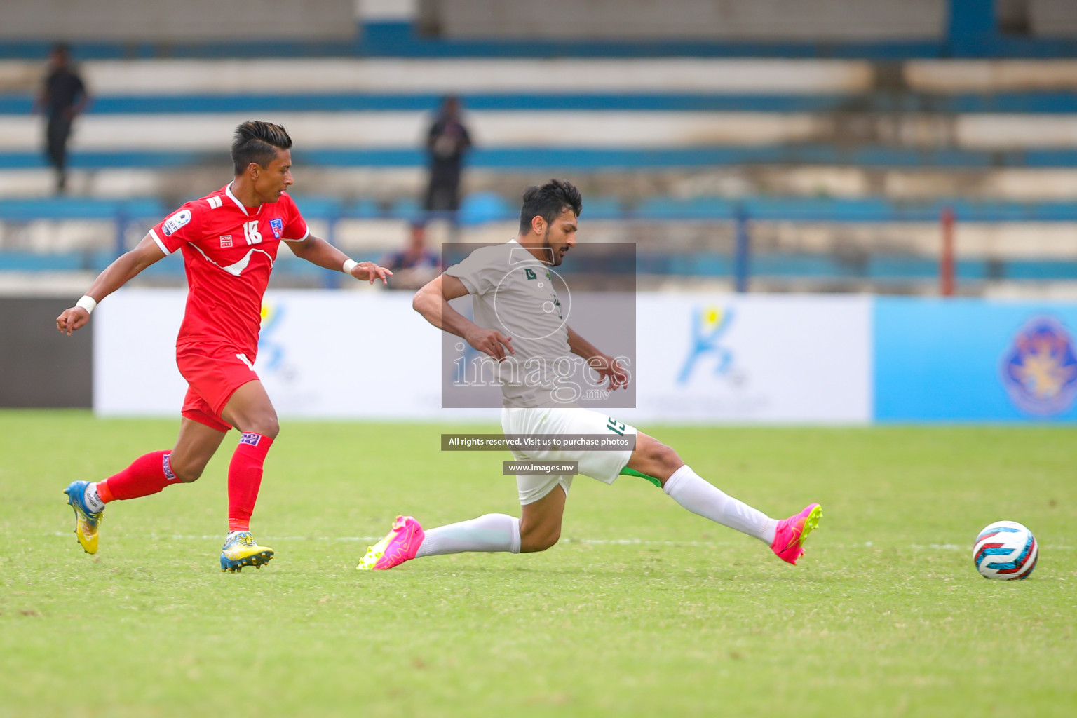 Nepal vs Pakistan in SAFF Championship 2023 held in Sree Kanteerava Stadium, Bengaluru, India, on Tuesday, 27th June 2023. Photos: Nausham Waheed, Hassan Simah / images.mv