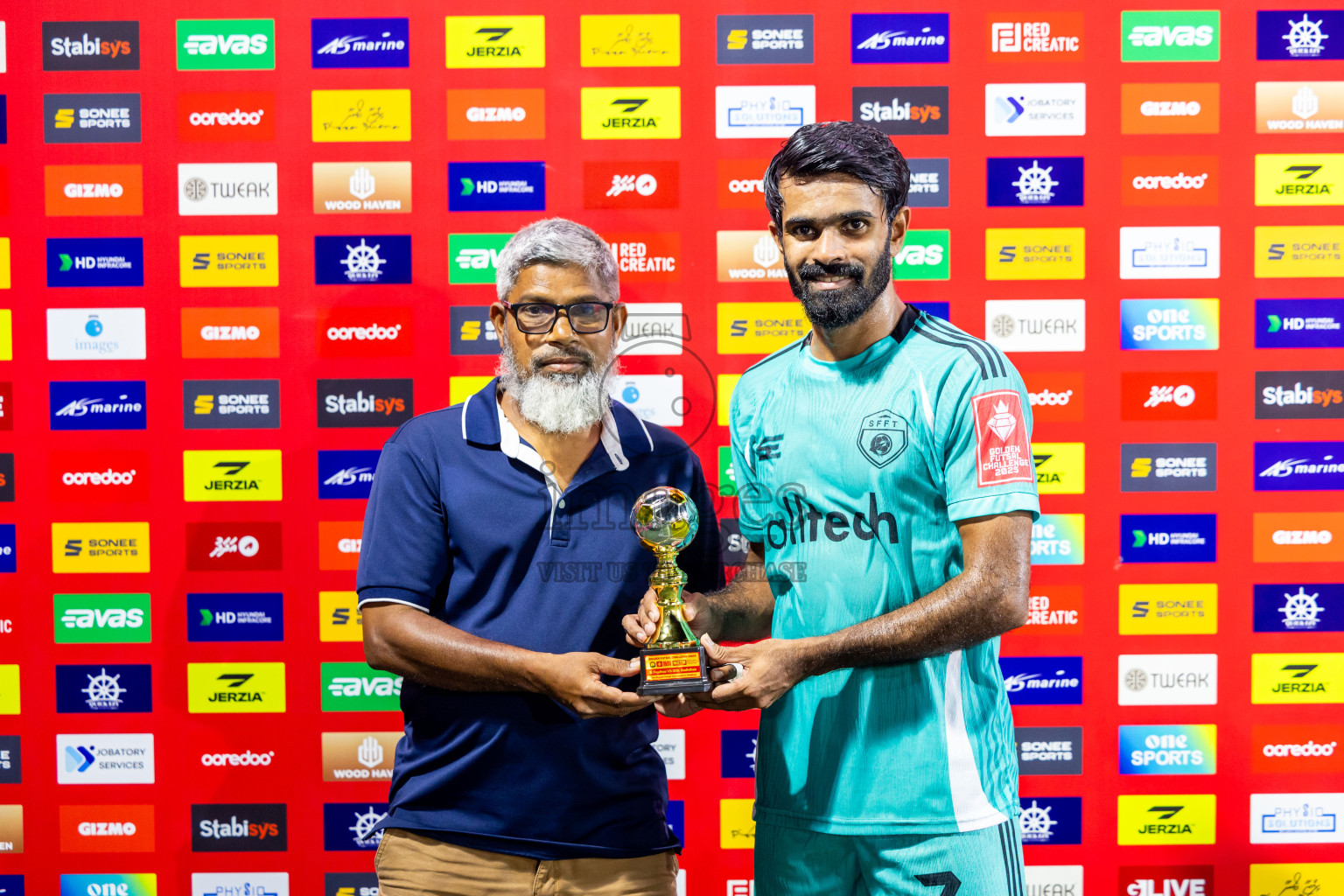 S Feydhoo vs Gdh Gadhdhoo in Zone round Day 28 of Golden Futsal Challenge 2025 was held on Saturday , 1st February 2025, in Hulhumale', Maldives. Photos: Nausham Waheed / images.mv