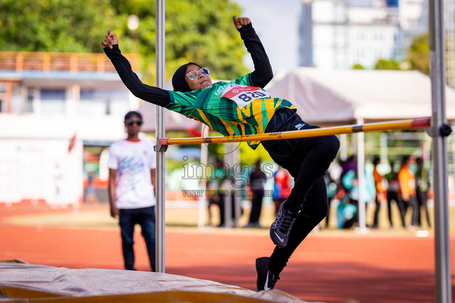 Day 3 of Inter-school Athletics Championship 2025 held in Ekuveni Synthetic Track, Male', Maldives on Wednesday, 08th October 2025. Photos by: Nausham Waheed / Images.mv
