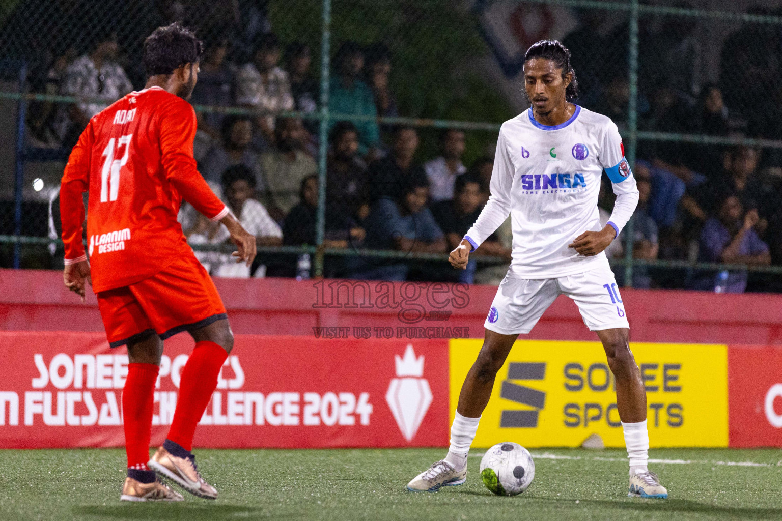 HA Filladhoo vs HA Ihavandhoo in Day 5 of Golden Futsal Challenge 2024 was held on Friday, 19th January 2024, in Hulhumale', Maldives
Photos: Ismail Thoriq / images.mv