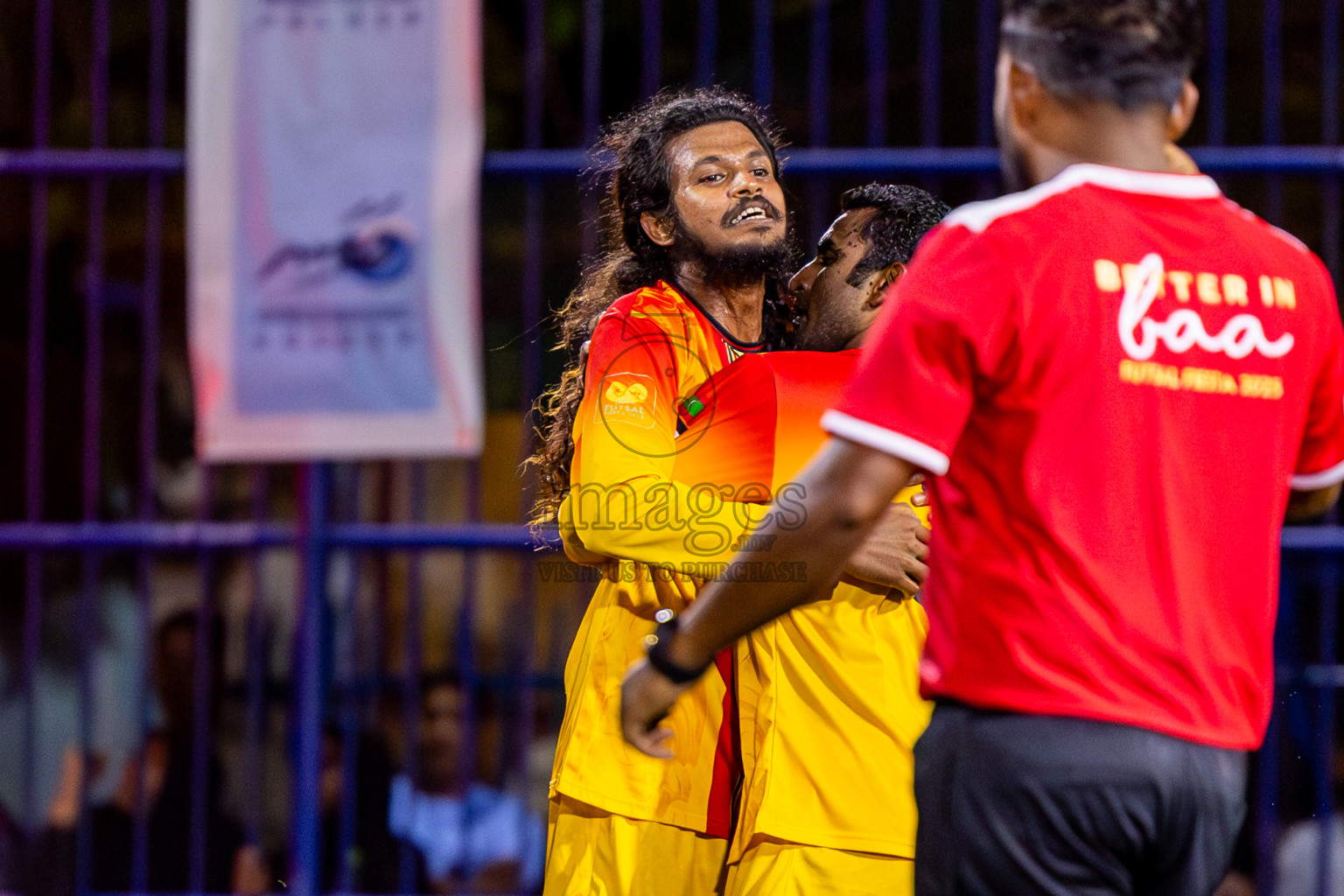 Hithaadhoo vs Thulhaadhoo in Day 5 of Better in Baa Futsal Fiesta 2025 Men's division held in B. Eydhafushi, Maldives on Sunday, 9th November 2025. Photos: Nausham Waheed / images.mv