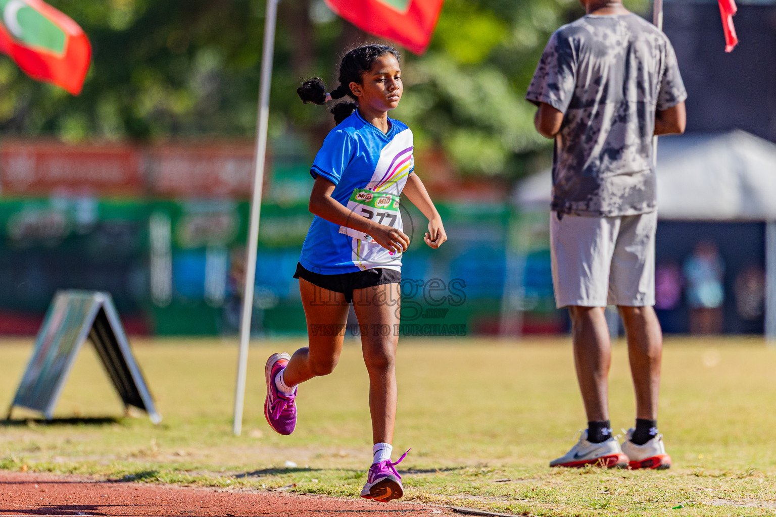 Day 1 of Inter-school Athletics Championship 2025 held in Ekuveni Synthetic Track, Male', Maldives on Monday, 06th October 2025. Photos by: Areef Adam  / Images.mv