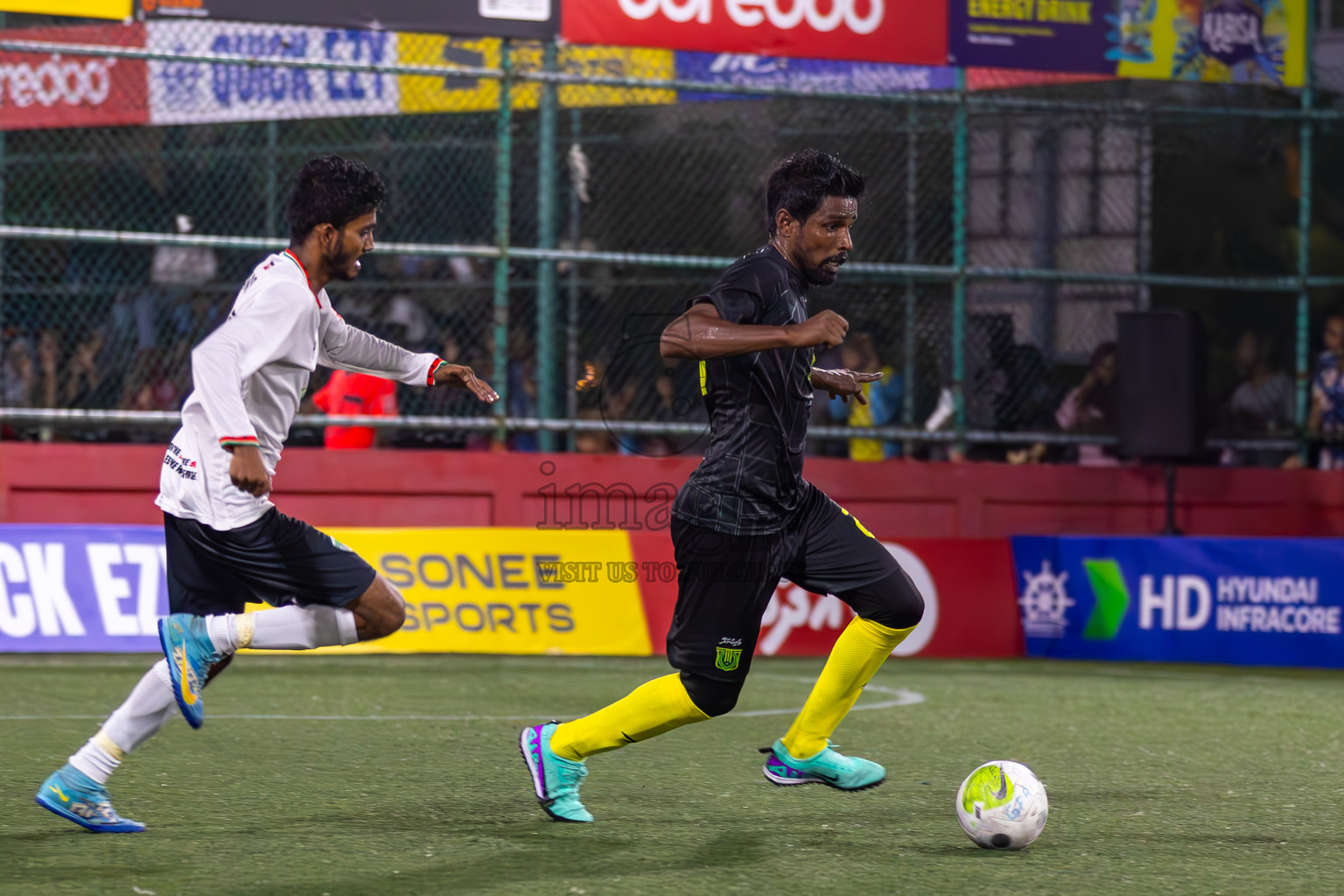 HDh Finey vs HDh Vaikaradhoo in Day 10 of Golden Futsal Challenge 2024 was held on Tuesday, 23rd January 2024, in Hulhumale', Maldives
Photos: Ismail Thoriq / images.mv