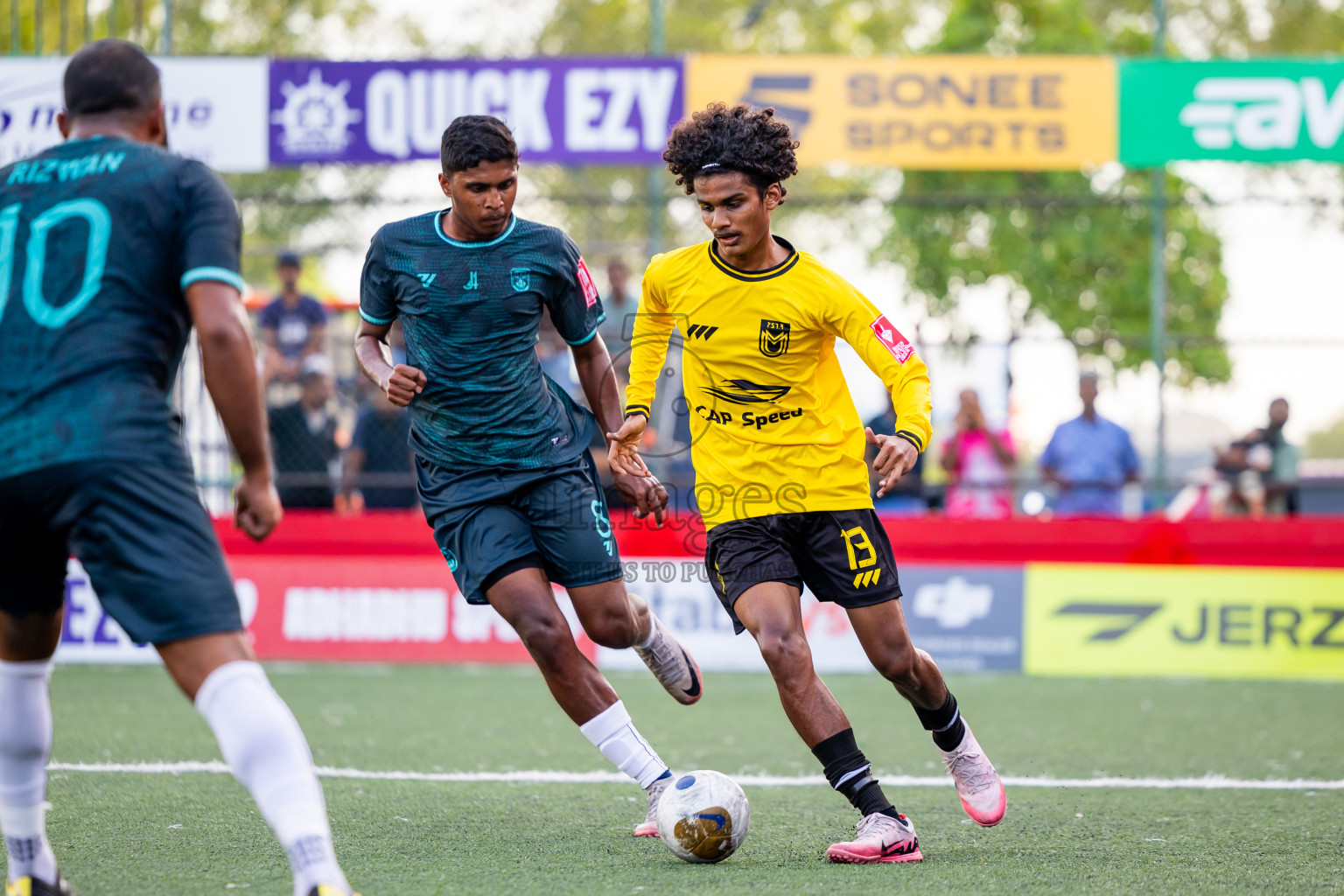 F Nilandhoo vs F Magoodhoo in Day 12 of Golden Futsal Challenge 2025 was held on Thursday, 16th January 2025, in Hulhumale', Maldives Photos: Nausham Waheed  / images.mv