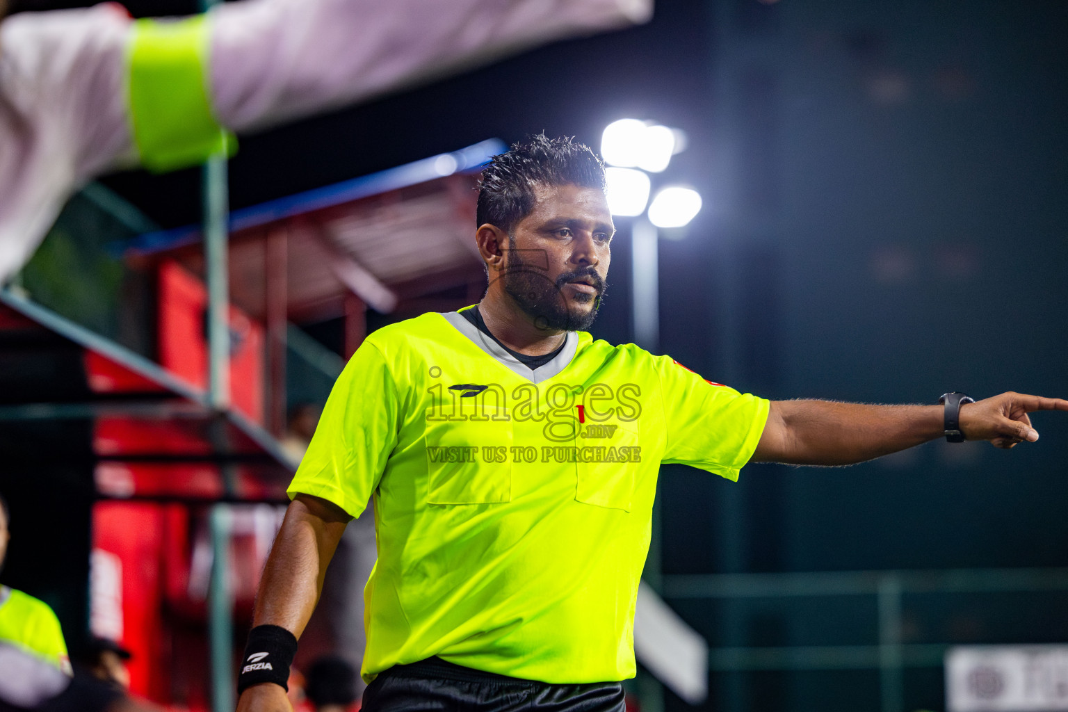 Th Omadhoo vs Th Thimarafushi in Day 18 of Golden Futsal Challenge 2025 was held on Wednesday, 22nd January 2025, in Hulhumale', Maldives. Photos: Nausham Waheed / images.mv