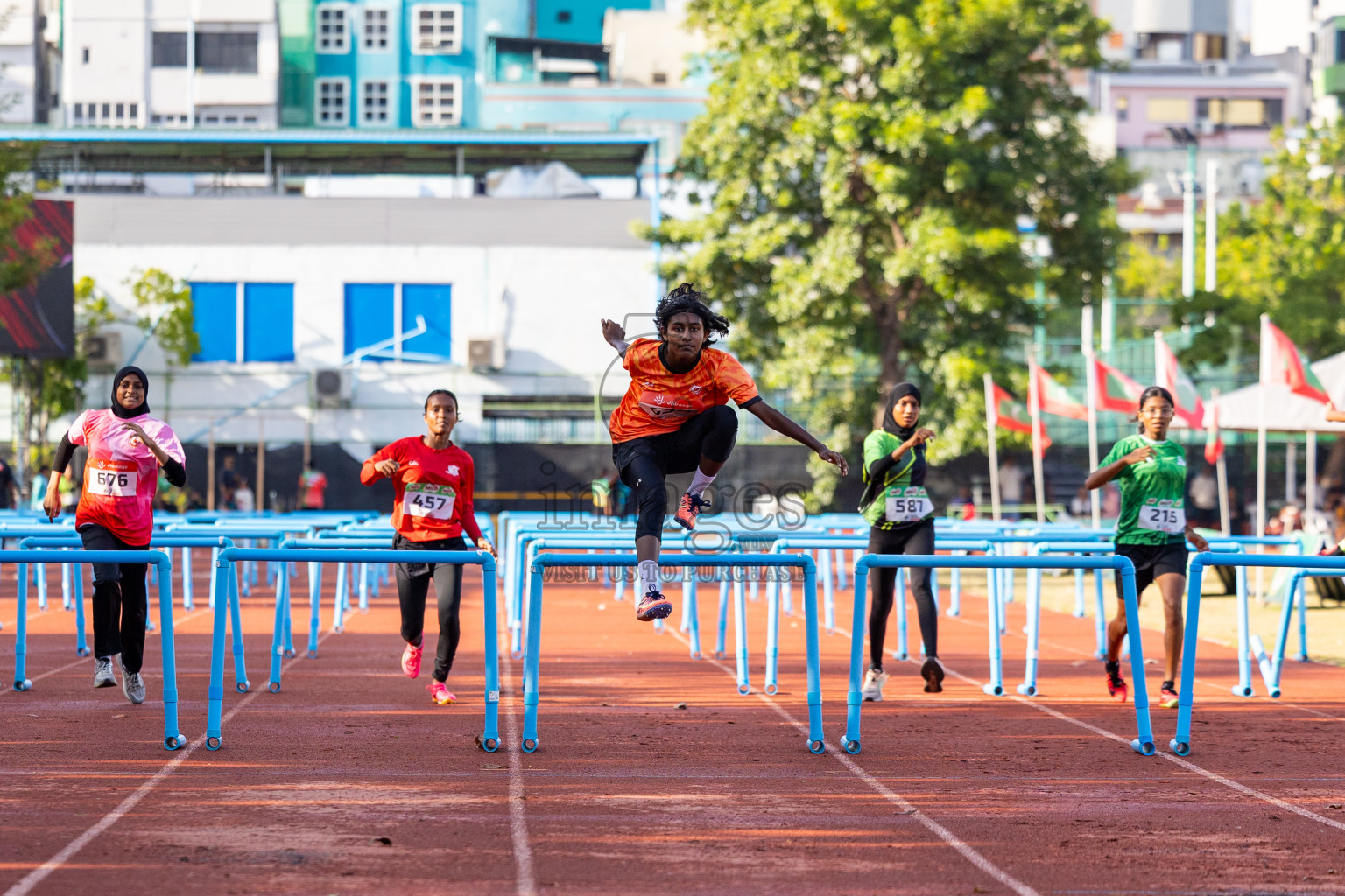 Day 4 of Inter-school Athletics Championship 2025 held in Ekuveni Synthetic Track, Male', Maldives on Thursday, 09th October 2025. Photos by: Raaif Yoosuf / Images.mv