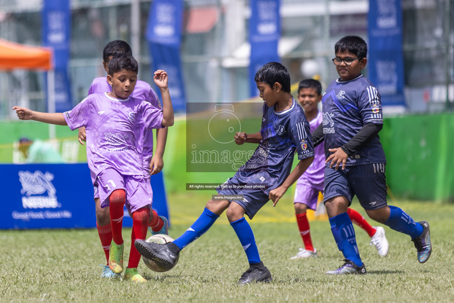 Day 2 of Nestle kids football fiesta, held in Henveyru Football Stadium, Male', Maldives on Thursday, 12th October 2023 Photos: Shuu Abdul Sattar / mages.mv