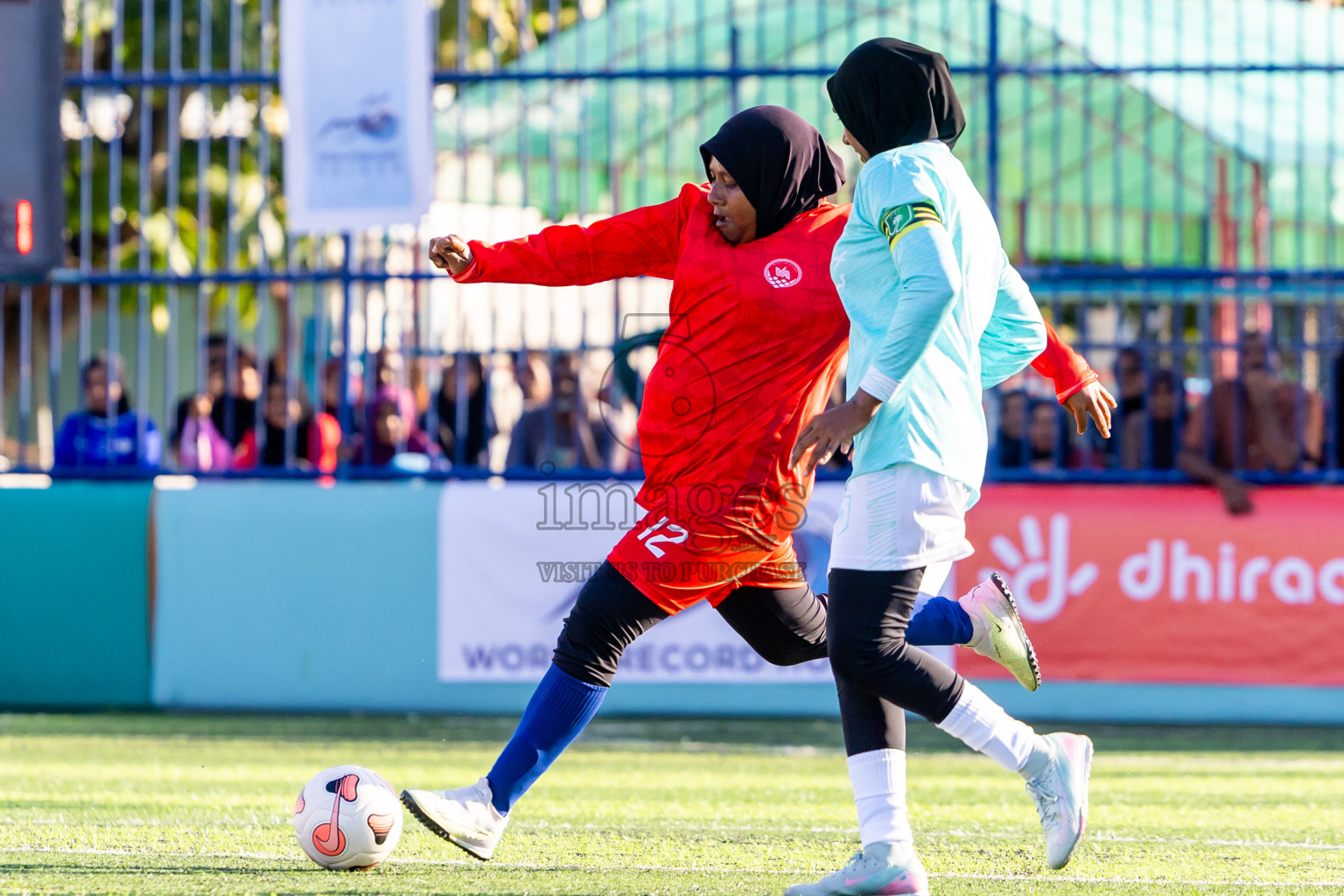 Dhonfanu vs Eydhafushi in Day 1 of Better in Baa Futsal Fiesta 2025 Woman's division held in B. Eydhafushi, Maldives on Wednesday, 5th November 2025. Photos: Nausham Waheed / images.mv