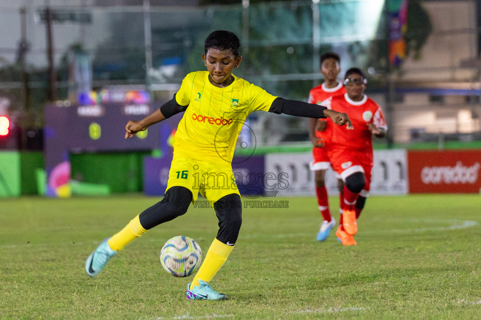 Maziya vs Hurriya (U12) in Day 4 of Dhivehi Youth League 2024 held at Henveiru Stadium on Thursday, 28th November 2024. Photos: Shuu Abdul Sattar/ Images.mv