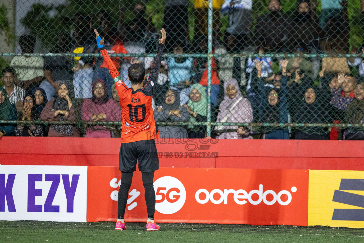 M Kolhufushi VS M Mulak in Day 21 of Golden Futsal Challenge 2025 was held on Saturday, 25 January 2025, in Hulhumale', Maldives. 
Photos: Hassan Simah / images.mv