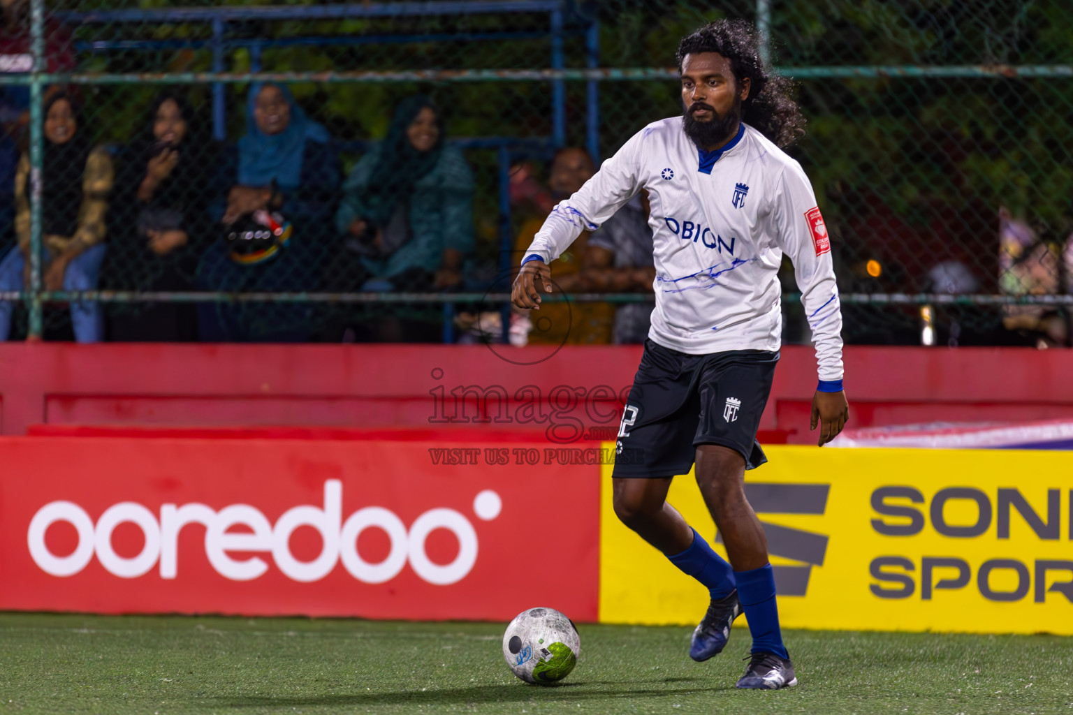 ADh Hangnaameedhoo vs ADh Omadhoo in Day 12 of Golden Futsal Challenge 2024 was held on Friday, 26th January 2024, in Hulhumale', Maldives
Photos: Ismail Thoriq / images.mv