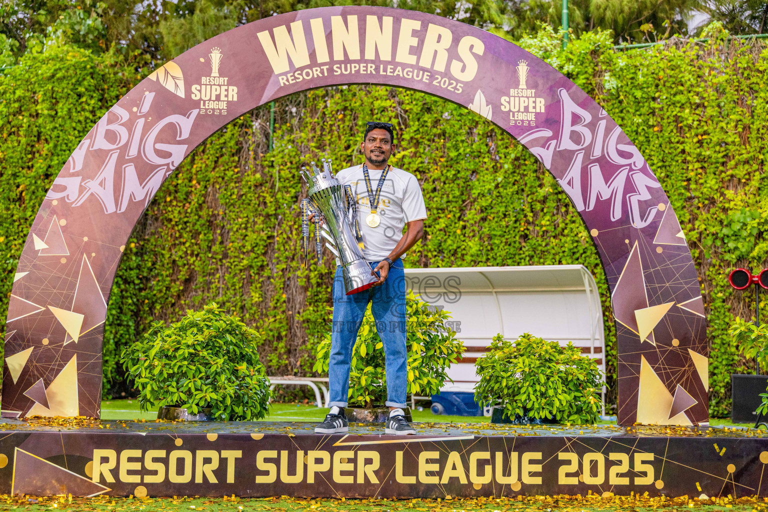 Conrad Maldives vs Joali Maldives in the Final of Resort Super League 2025 was held on Wednesday, 5th November 2025 in Jumeirah Olhaheli Island Maldives, Photos: Areef Adam / images.mv