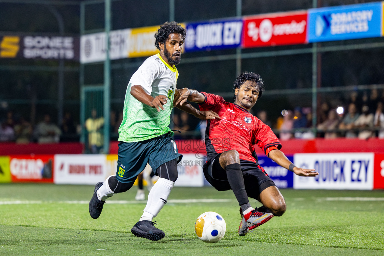 HDH Kumundhoo vs Hdh Vaikaradhoo in Day 5 of Golden Futsal Challenge 2025 on Thursday, 9th January 2025, in Hulhumale', Maldives Photos: Nausham waheed / images.mv