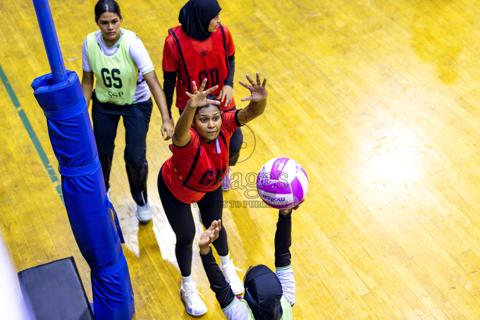 Club Matrix vs Club Green Streets in Division 1 of National Netball Tournament 2025 held in Ekuveni Netball Court at Male', Maldives on Saturday, 24th May 2025. Photos: Hassan Simah / images.mv