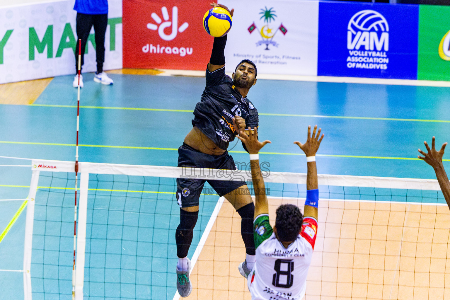 Dhivehi Sifainge Club vs Huraa Community Club in Semi Finals of MILO VAM Cup 2025 held in Male', Maldives on Tuesday, 1st July 2025 at Social Center Indoor Hall Photos By: Nausham Waheed / images.mv