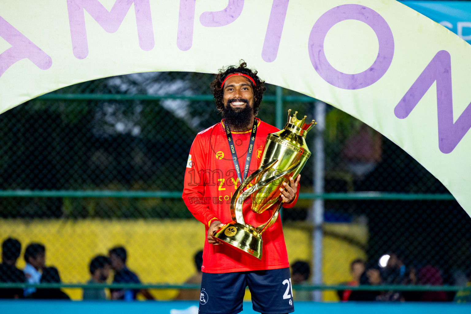 Dee Ess Kay vs Kovigoani in Final of Laamehi Dhiggaru Ekuveri Futsal Challenge 2024 was held on Wednesday, 31st July 2024, at Dhiggaru Futsal Ground, Dhiggaru, Maldives Photos: Nausham Waheed / images.mv