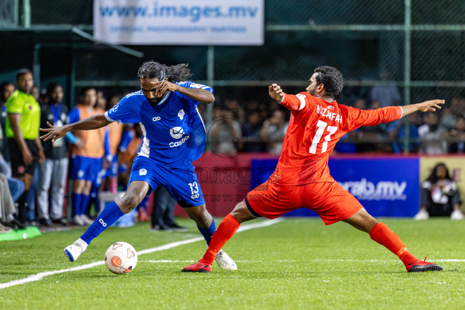 STO RC vs Club MTCC in the Quarter Finals of Club Maldives Cup 2025 was held in Rehendhi Futsal Ground, Hulhumale', Maldives on Friday, 17th October 2025. 
Photos: Ismail Thoriq, Hassan Simah / images.mv