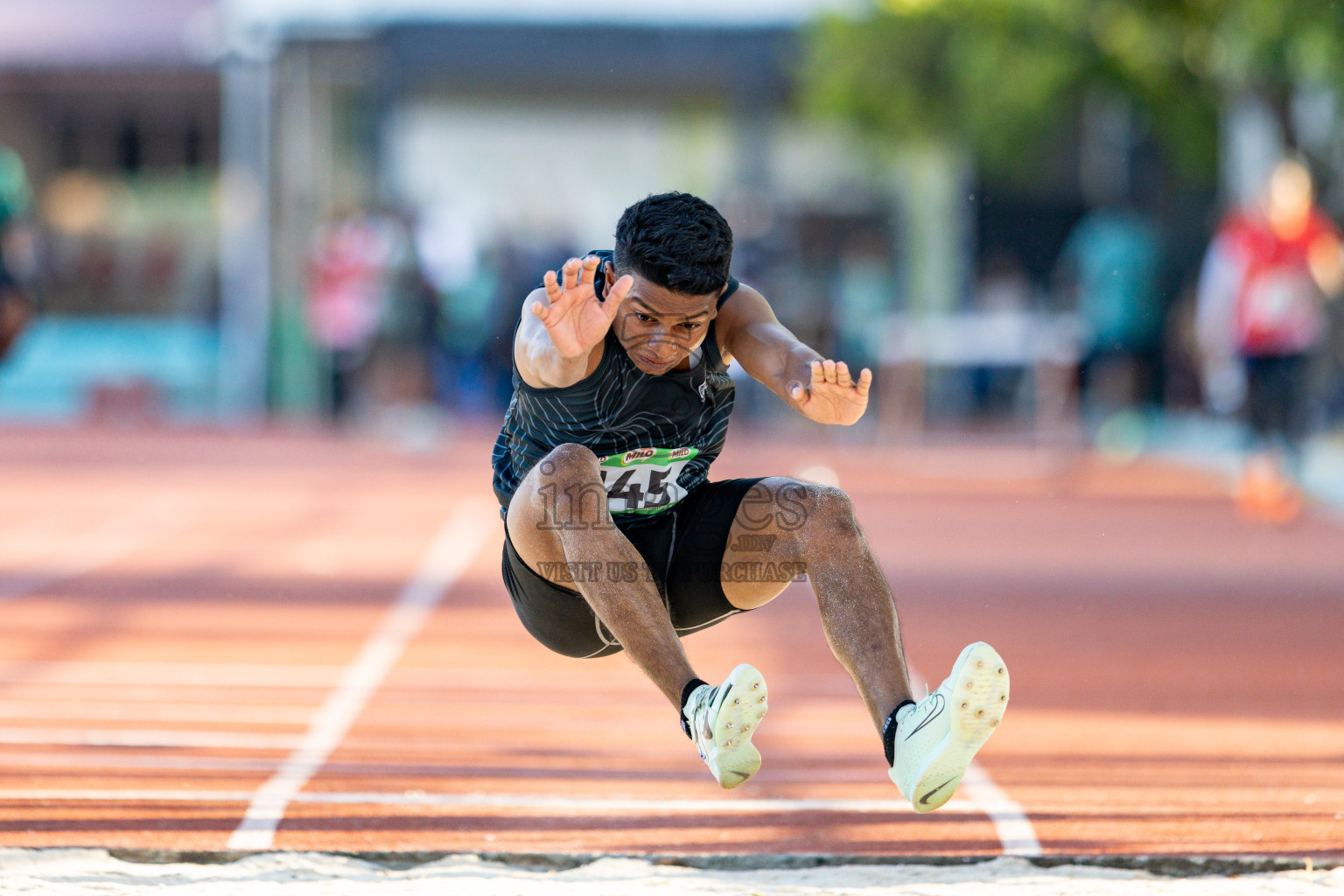 Day 2 of 12th Milo Association Championships was held in Ekuveni Track at Male', Maldives on Friday, 25th April 2025. 
Photos: Hassan Simah / images.mv