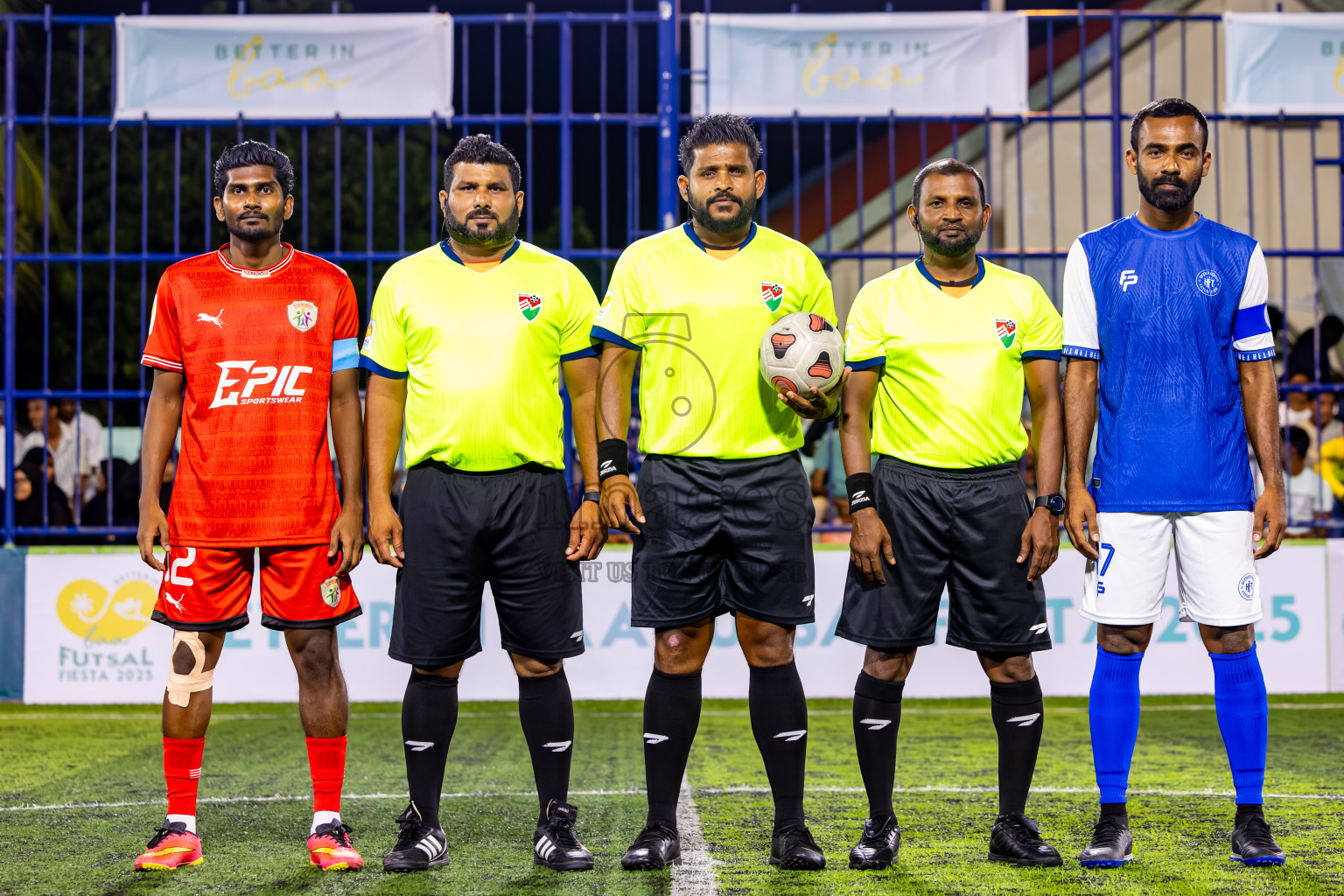 Kudarikilu vs Hithaadhoo in Day 1 of Better in Baa Futsal Fiesta 2025 Men's division held in B. Eydhafushi, Maldives on Wednesday, 5th November 2025. Photos: Nausham Waheed / images.mv