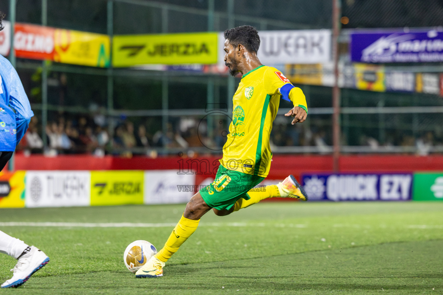 GDh. Fiyoaree VS GDh. Vaadhoo in Day 7 of Golden Futsal Challenge 2025 was held on Saturday, 11th January 2025, in Hulhumale', Maldives Photos: Hassan Simah / images.mv