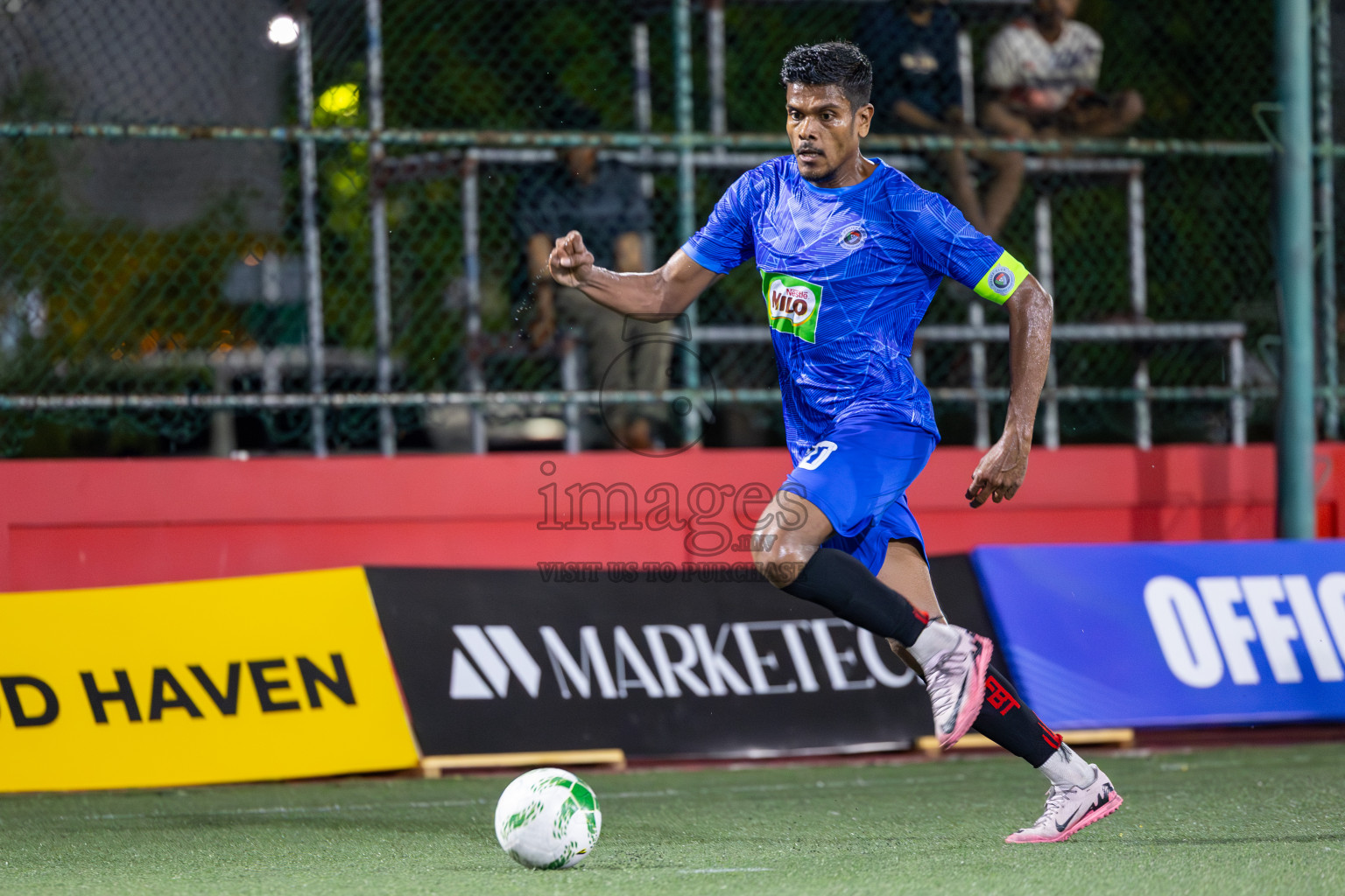 Police Club vs Club Male' City in Day 5 of Office League 2025 was held on Sunday, 20th April 2025 in Hulhumale', Maldives.
Photos: Ismail Thoriq / images.mv