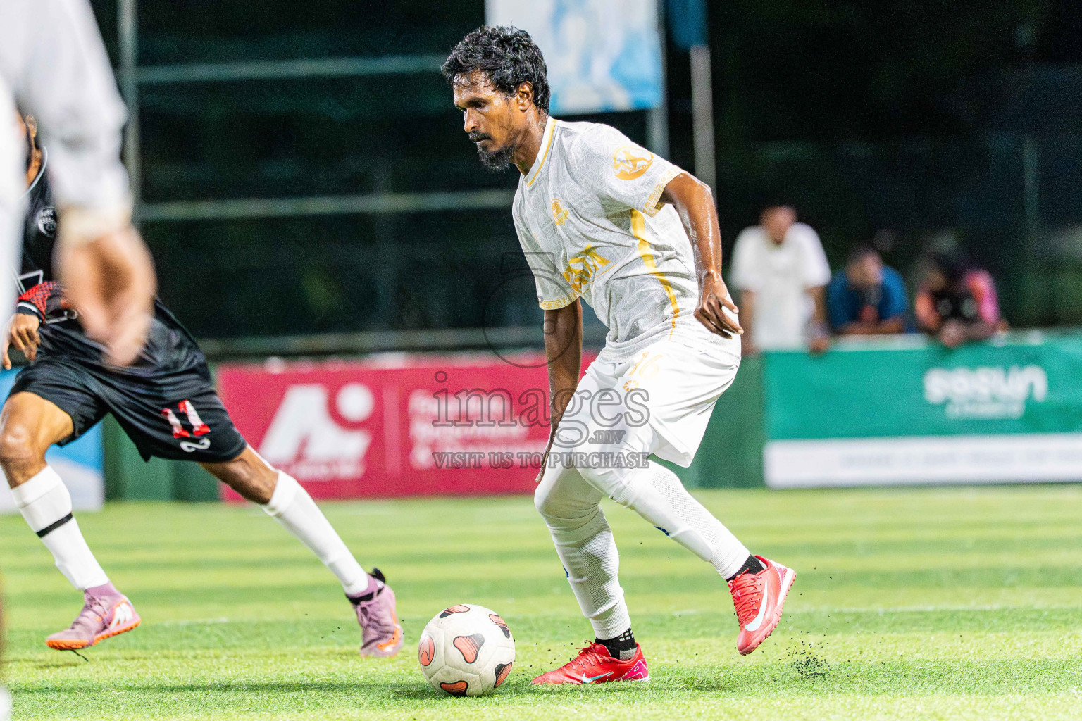 Lecrose VS BGSC in Day 4 - Fonadhoo Youth Futsal Challenge 2025 held in Fonadhoo Futsal Stadium, L. Fonadhoo, Maldives on Wednesday, 29th October 2025 Photos: Arif Rasheed / images.mv