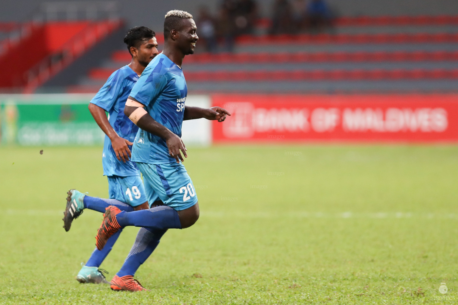 Nilandhoo vs Fehendhoo in Dhiraagu Dhivehi Premier League 2018 in Male, Maldives, Saturday, October 6, 2018. (Images.mv Photo/Suadh Abdul Sattar)