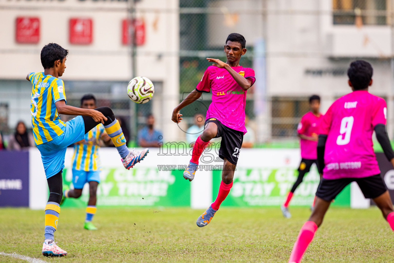 Under 14 United Victory vs Valancia on day 3 of Dhivehi Youth League 2024 held at Henveiru Stadium on Saturday, 23rd November 2024. Photos: Nausham Waheed/ Images.mv