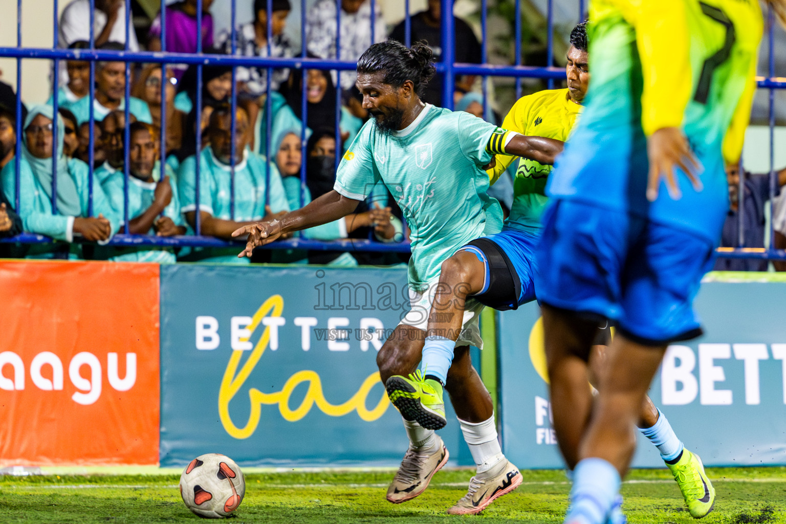 Dhonfan vs Kihaadhoo in Day 6 of Better in Baa Futsal Fiesta 2025 Men's division held in B. Eydhafushi, Maldives on Monday, 10th November 2025. Photos: Nausham Waheed / images.mv
