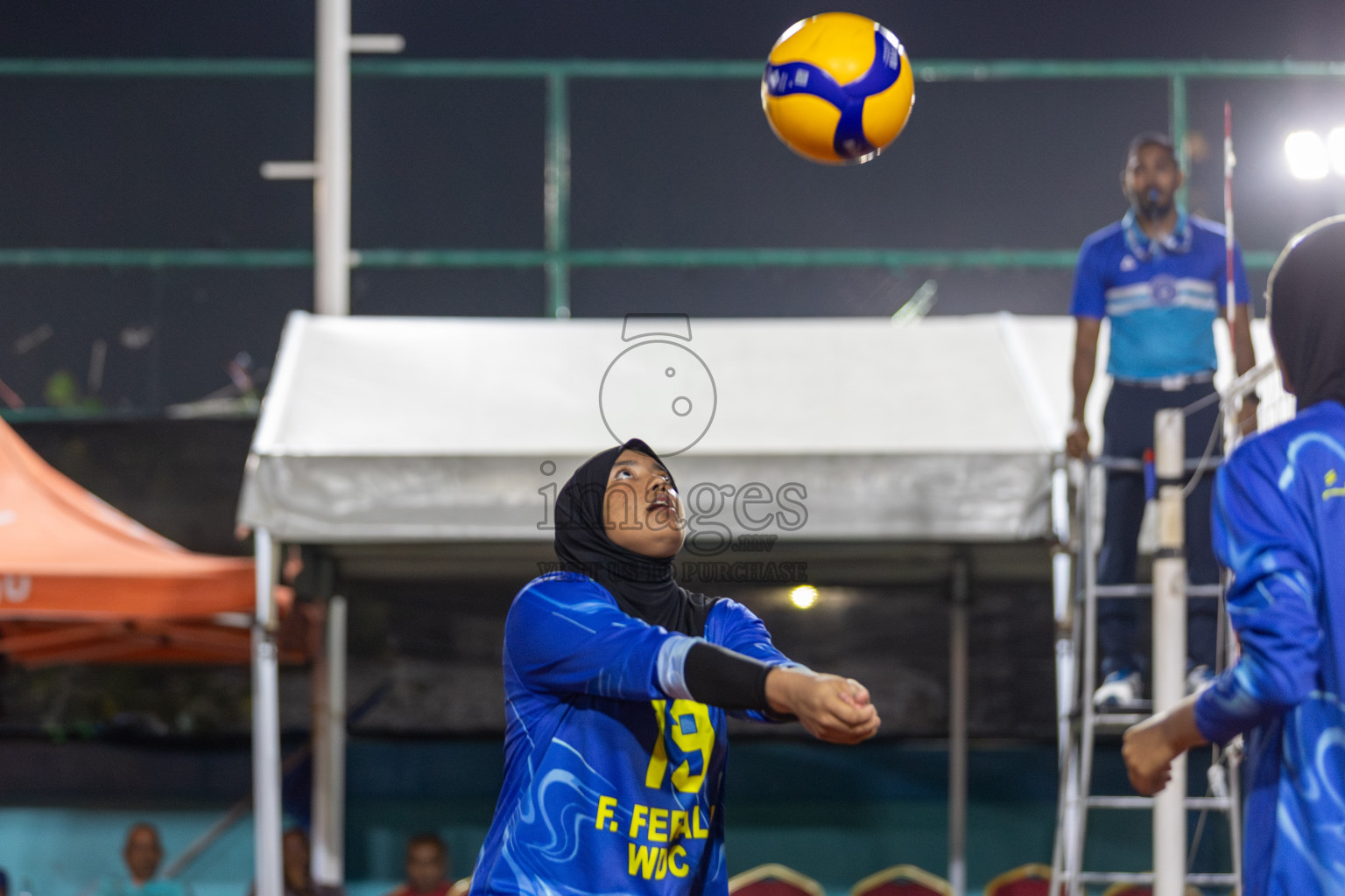 Day 10 of Interschool Volleyball Tournament 2024 was held in Ekuveni Volleyball Court at Male', Maldives on Sunday, 1st December 2024.
Photos: Mohamed Mahfooz Moosa/ images.mv